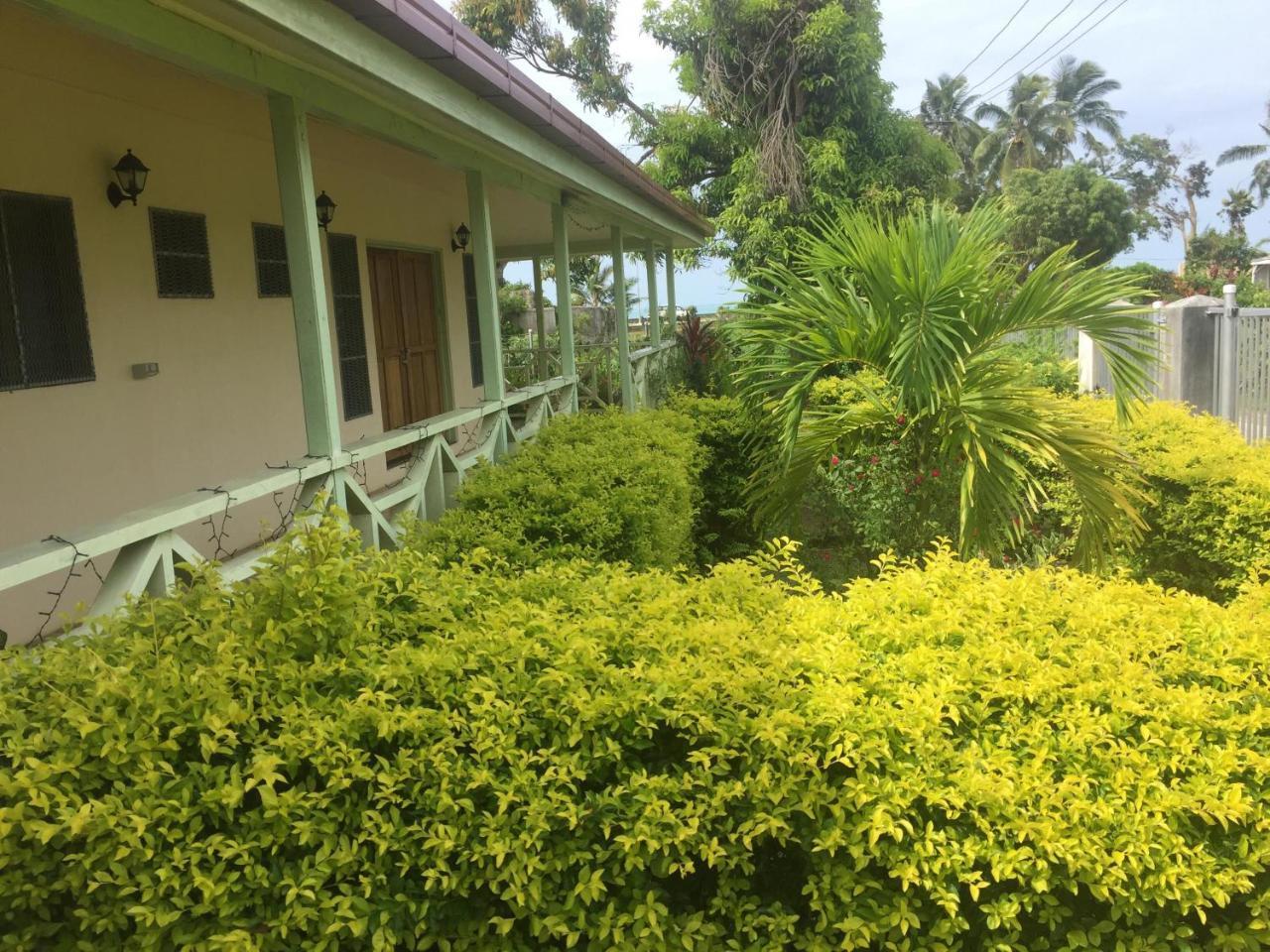 Malau Lodge 努库阿洛法 外观 照片