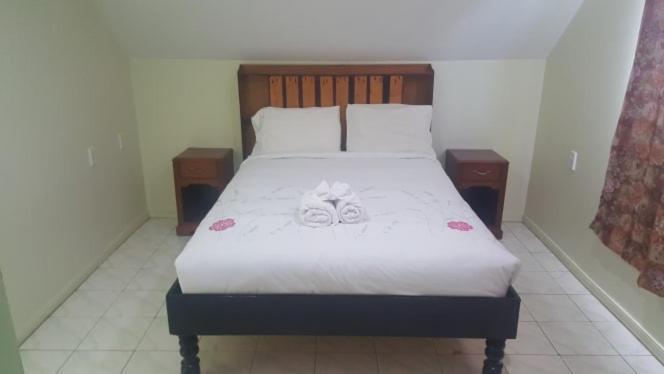 Malau Lodge 努库阿洛法 外观 照片